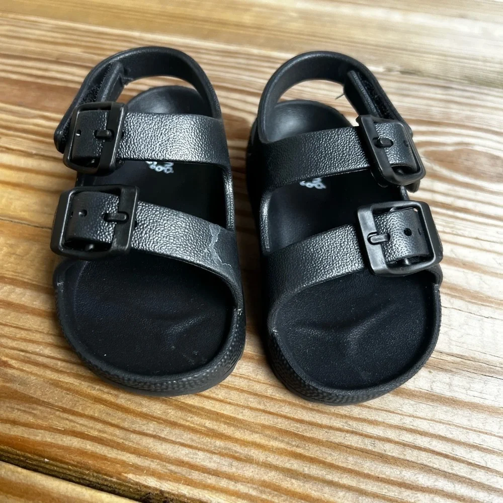 Jumping Beans Black Sandals with Buckles - Infant Baby Toddler size 5/6